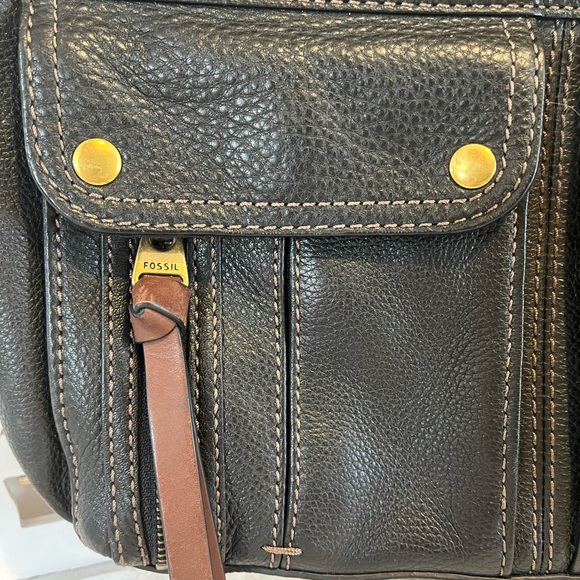 ⭐️Fossil Crossbody Leather Bag⭐️ - Picture 3 of 8